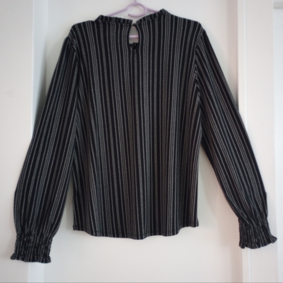 Adrianna Papell Black + White Striped Long Sleeve Blouse Ruffles Size Large - Picture 7 of 8